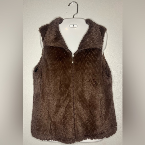 Sport Haley Faux Fur Zip Vest 🤎 Size M - Picture 1 of 6